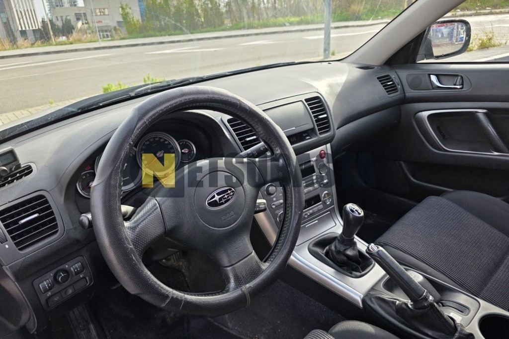 Subaru Outback 2.5i 2005