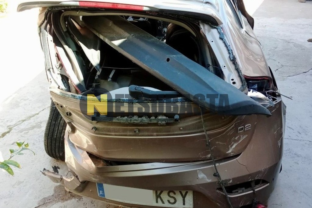 Volvo V40 D2 Aut. 2014