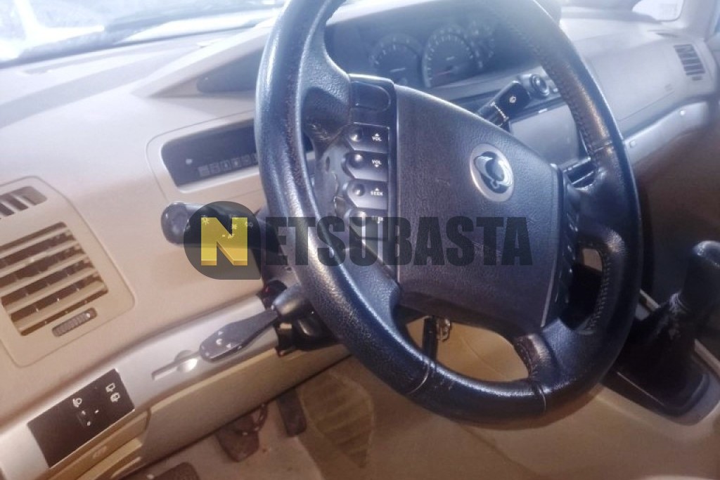 SsangYong Rodius 270Xdi 4x2 2009