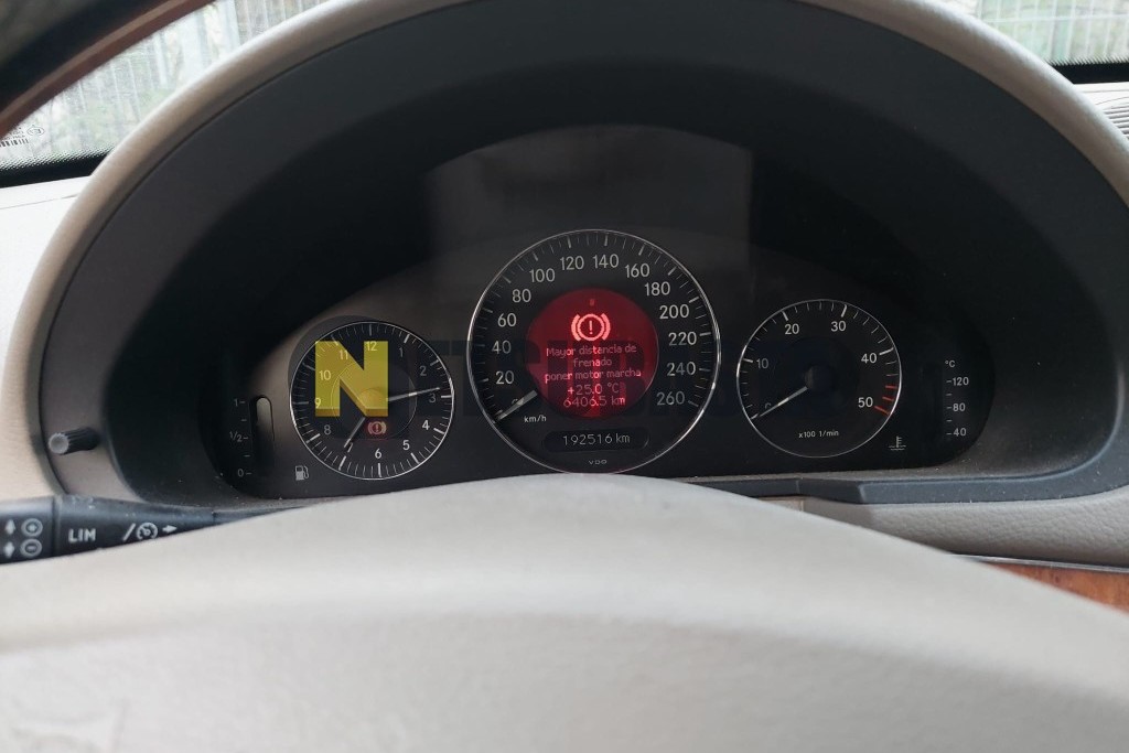 Mercedes-Benz E 220 CDI 2004