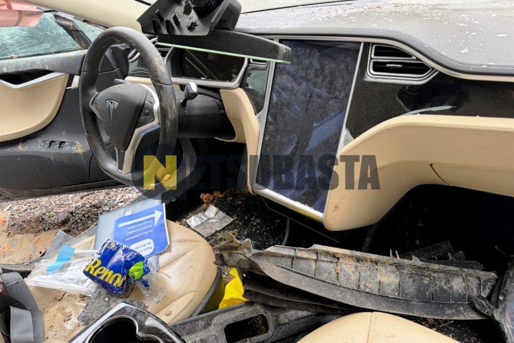 Tesla Model S 60 kWh 2014