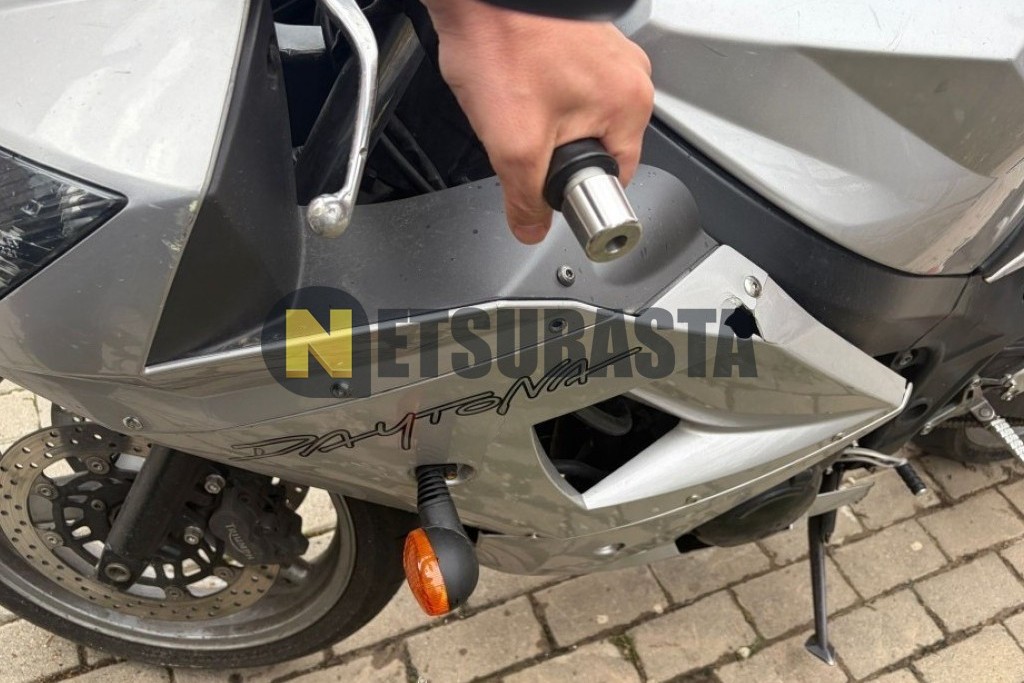 Triumph DAYTONA 600 2005