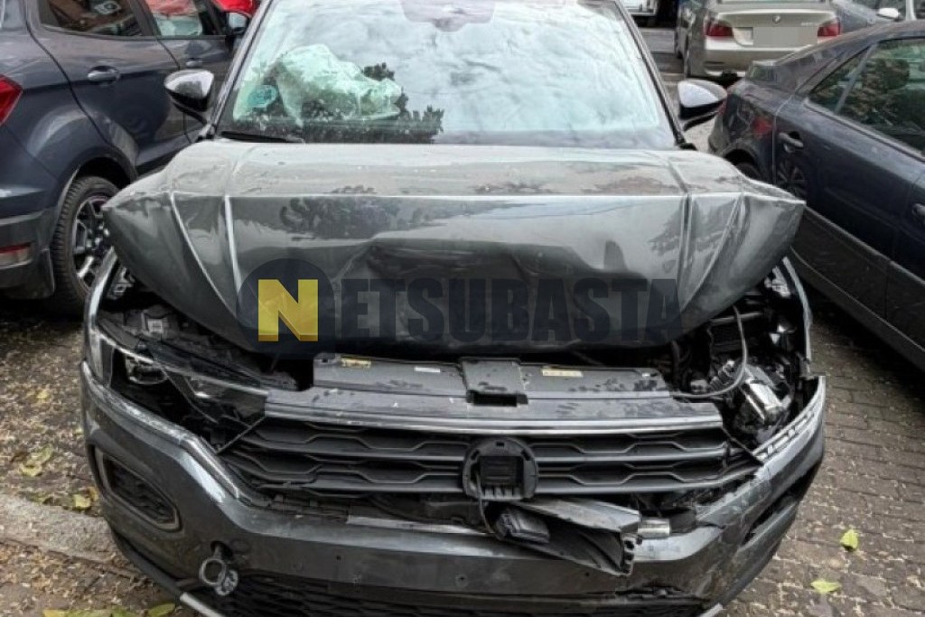Volkswagen T-Roc 1.5 TSI DSG 7 vel. 2021