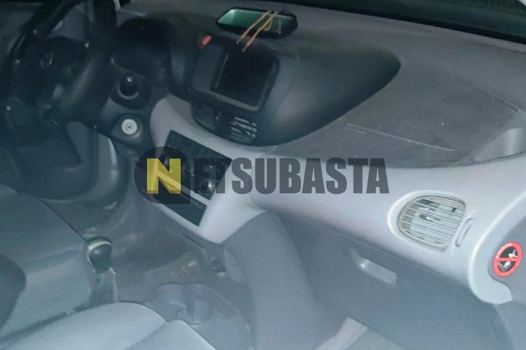 Nissan Almera Tino 2.2 dCi 2004