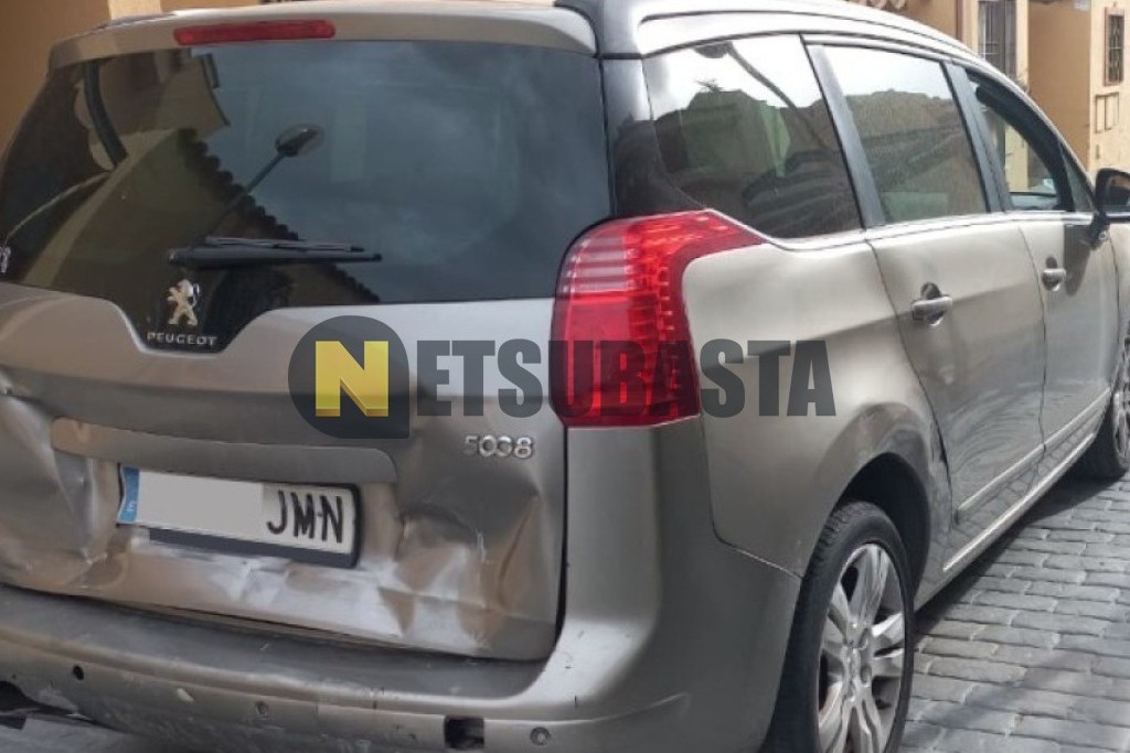 Peugeot 5008 1.6 BlueHDi 2016