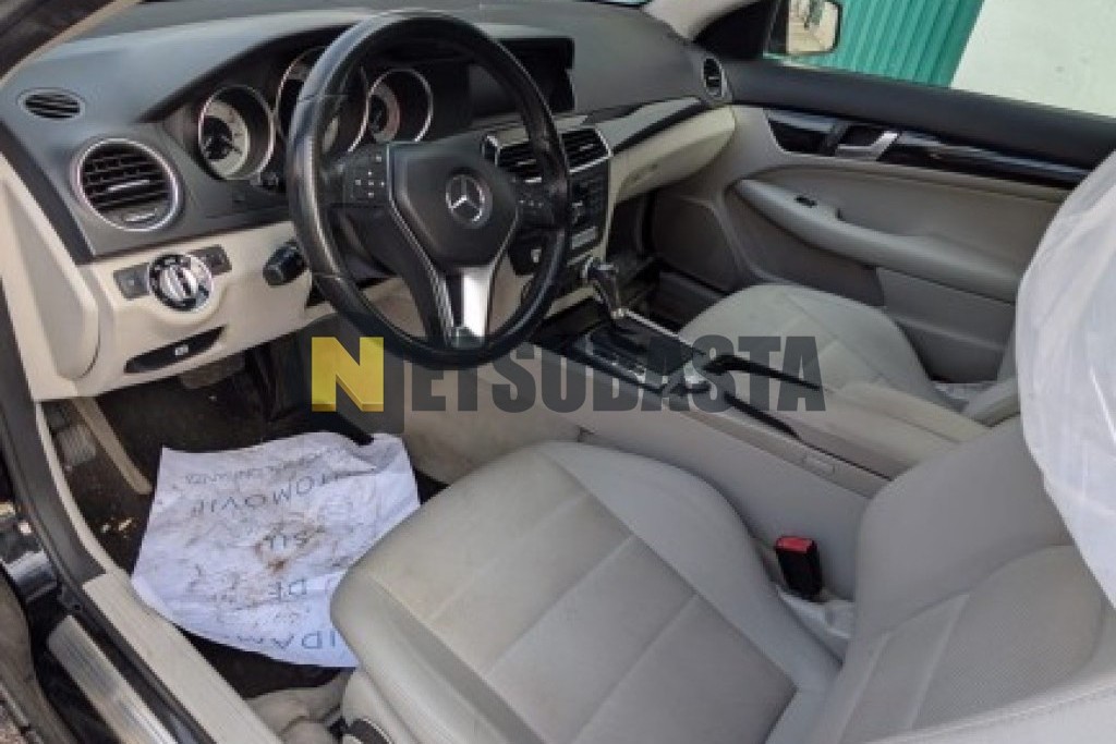Mercedes-Benz C 220 CDI Coupé Aut. 2012