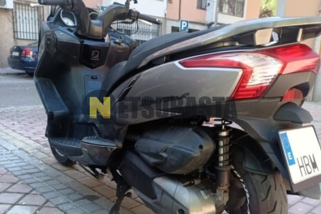 Kymco Super Dink 300i 2011