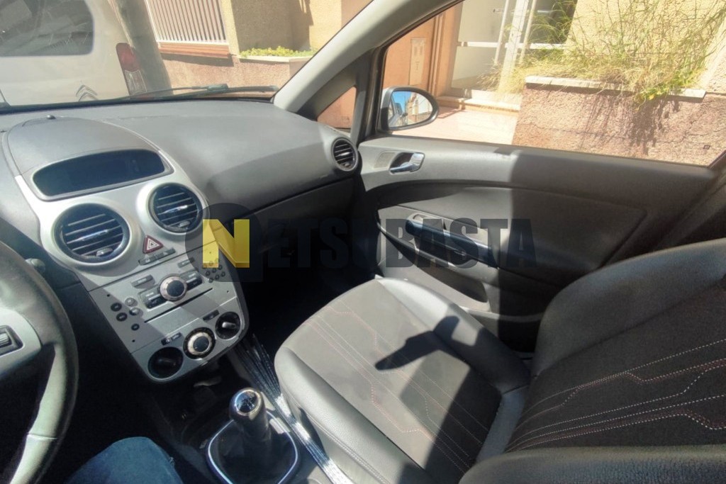Opel Corsa 1.2 2012