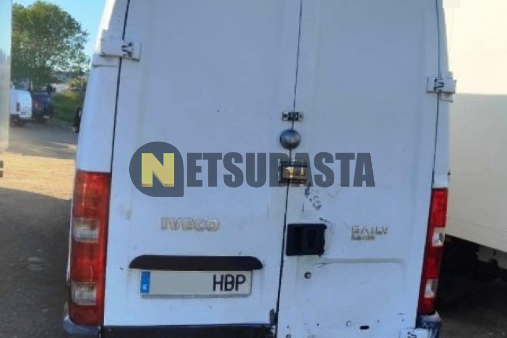 Iveco Daily 2.3 HPi 35S13 2011