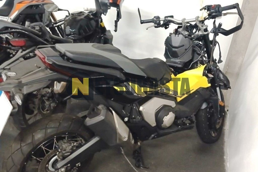 Honda X-ADV 650 2025