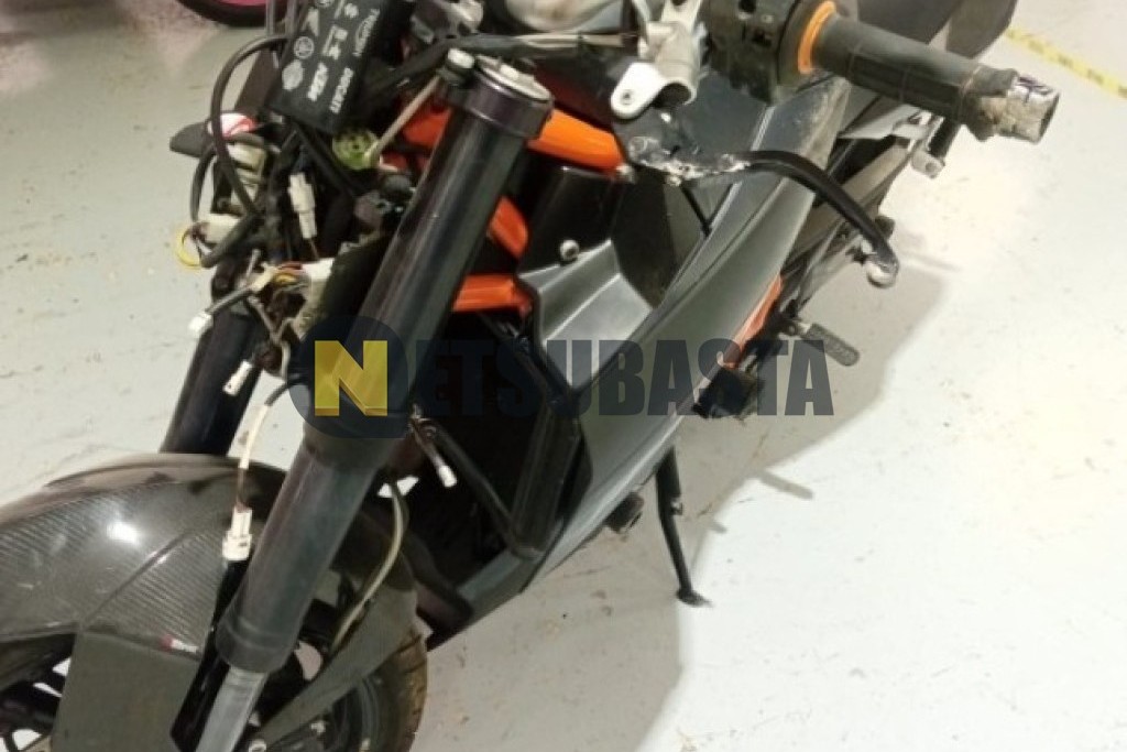 KTM 990 SUPER DUKE R 2012