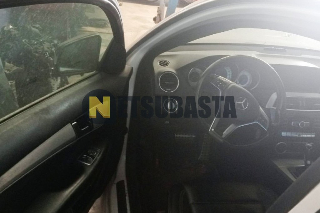 Mercedes-Benz C 250 CDI BlueEFFICIENCY Coupé Aut. 2011