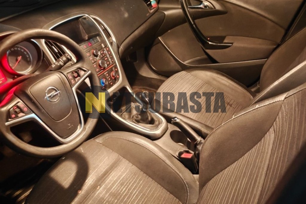 Opel Astra 1.6 CDTi 2015