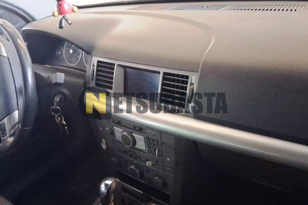 Opel Vectra 3.0 V6 CDTi Active Select 2005