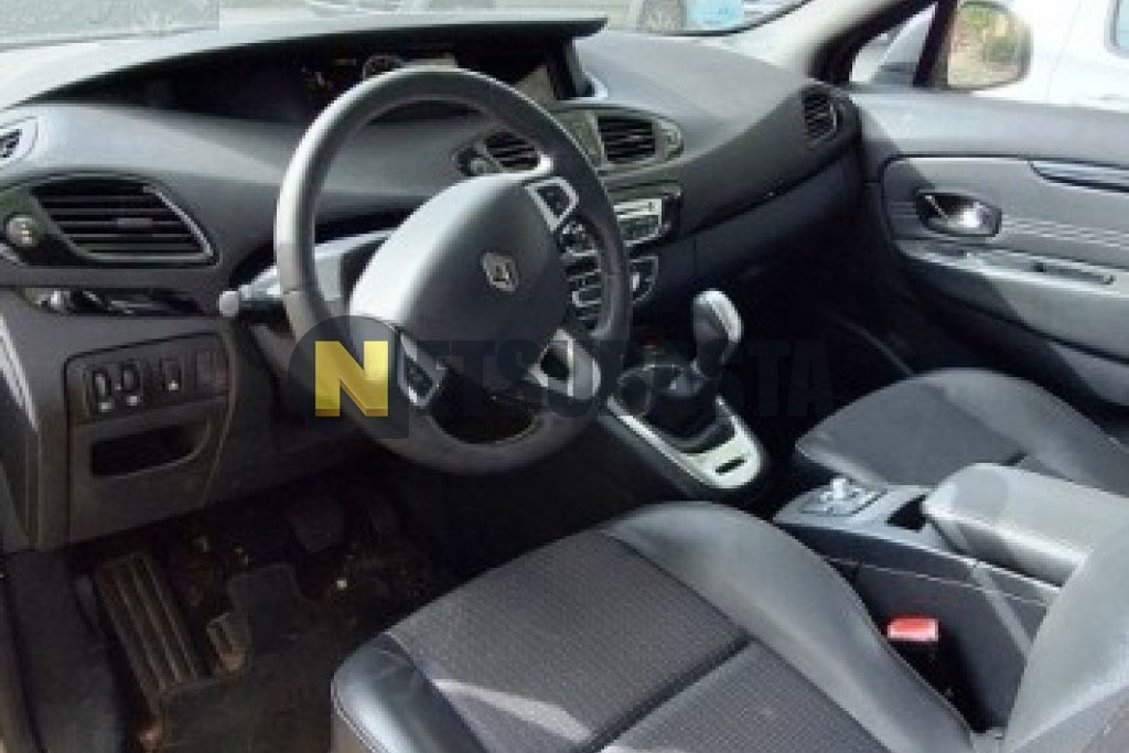 Renault Scénic 2.0 CVT 2011