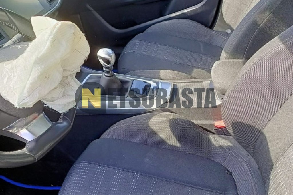 Peugeot 308 1.6 BlueHDi 2015