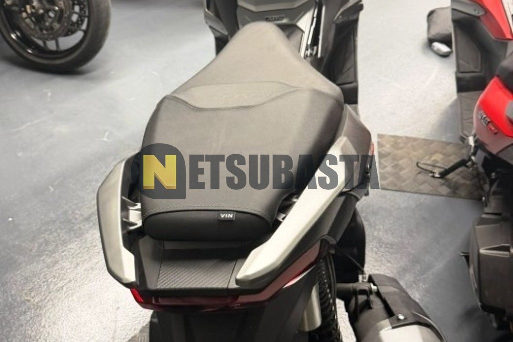 Voge SR1 ADV 125 2025