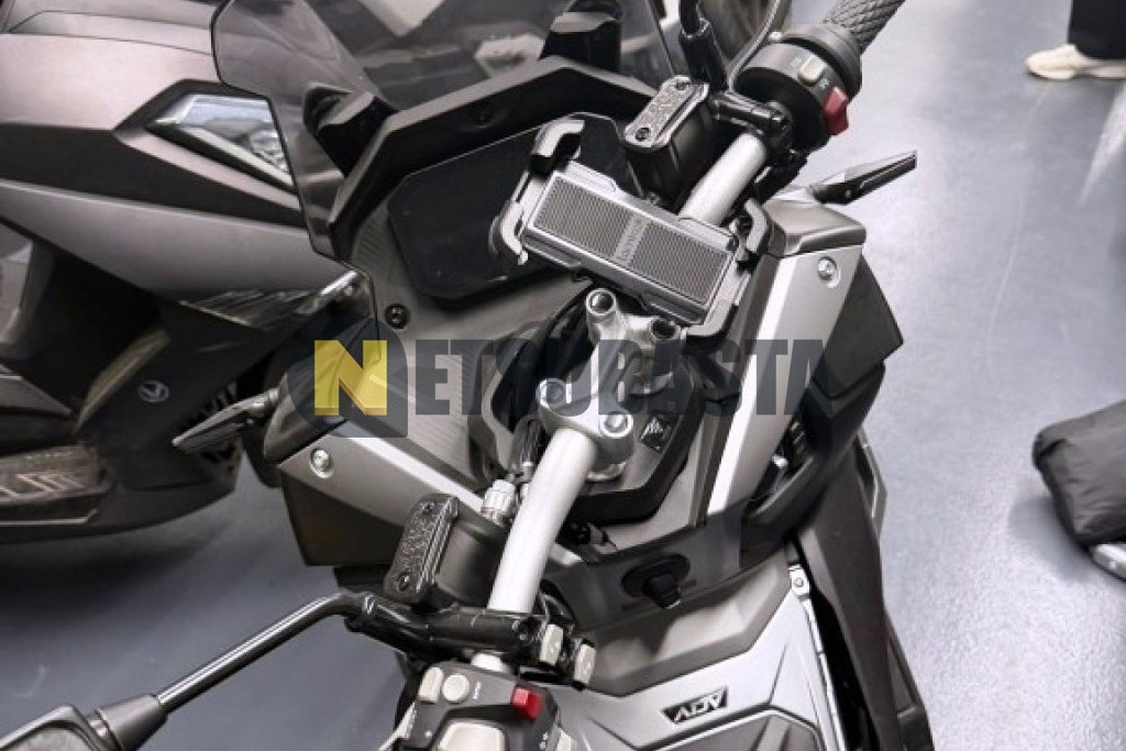 Voge SR1 ADV 125 2025