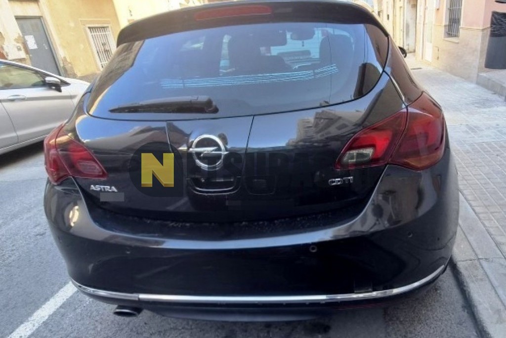 Opel Astra 2.0 CDTI 2013