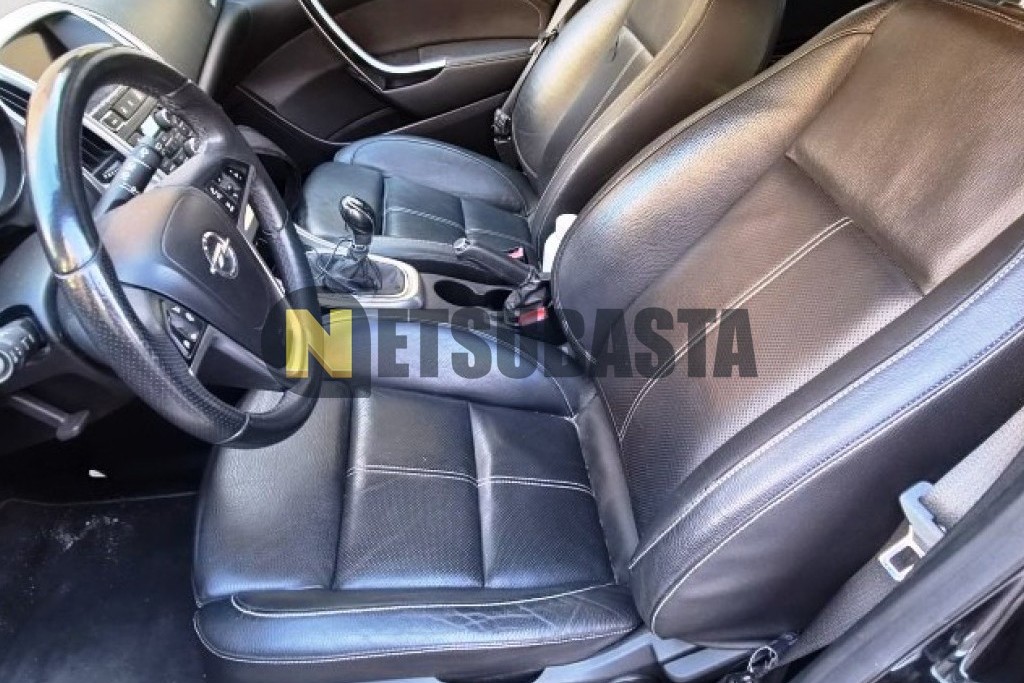 Opel Astra 2.0 CDTI 2013