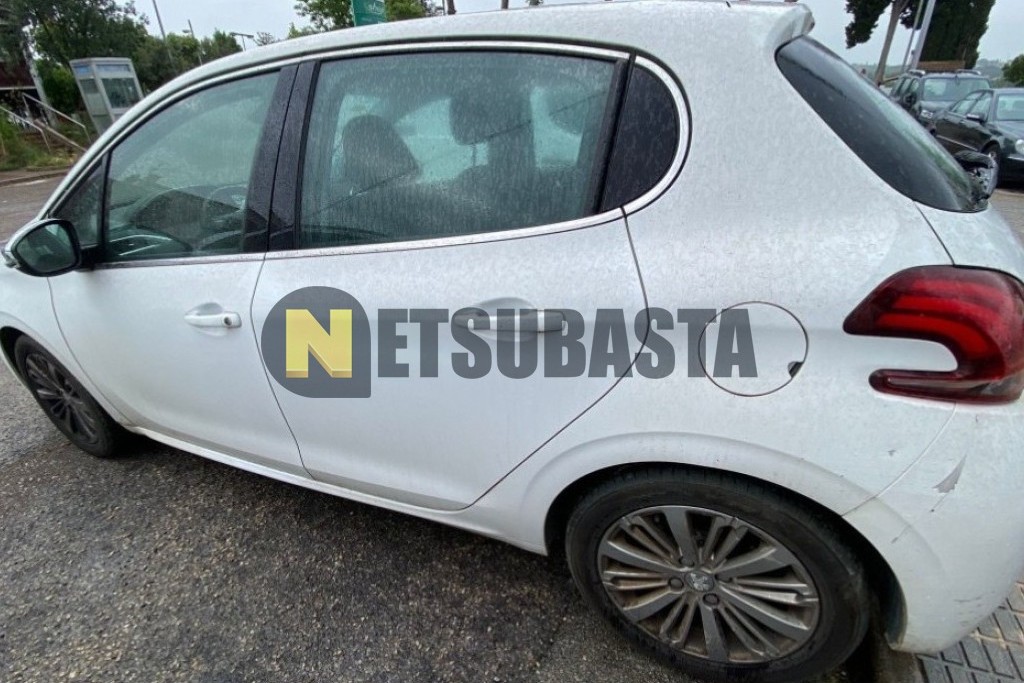 Peugeot 208 1.2 PureTech 2015