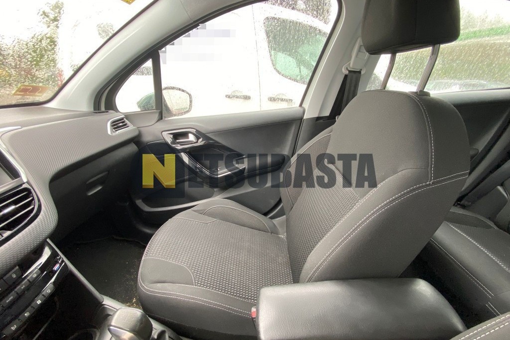 Peugeot 208 1.2 PureTech 2015