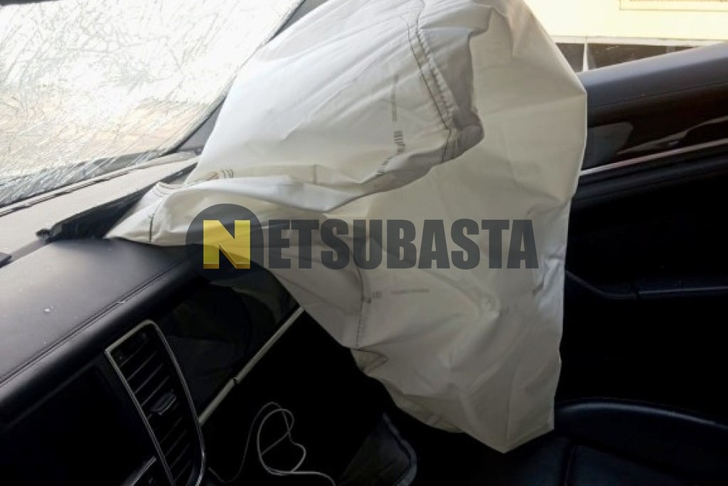 Porsche Panamera Diesel 2015