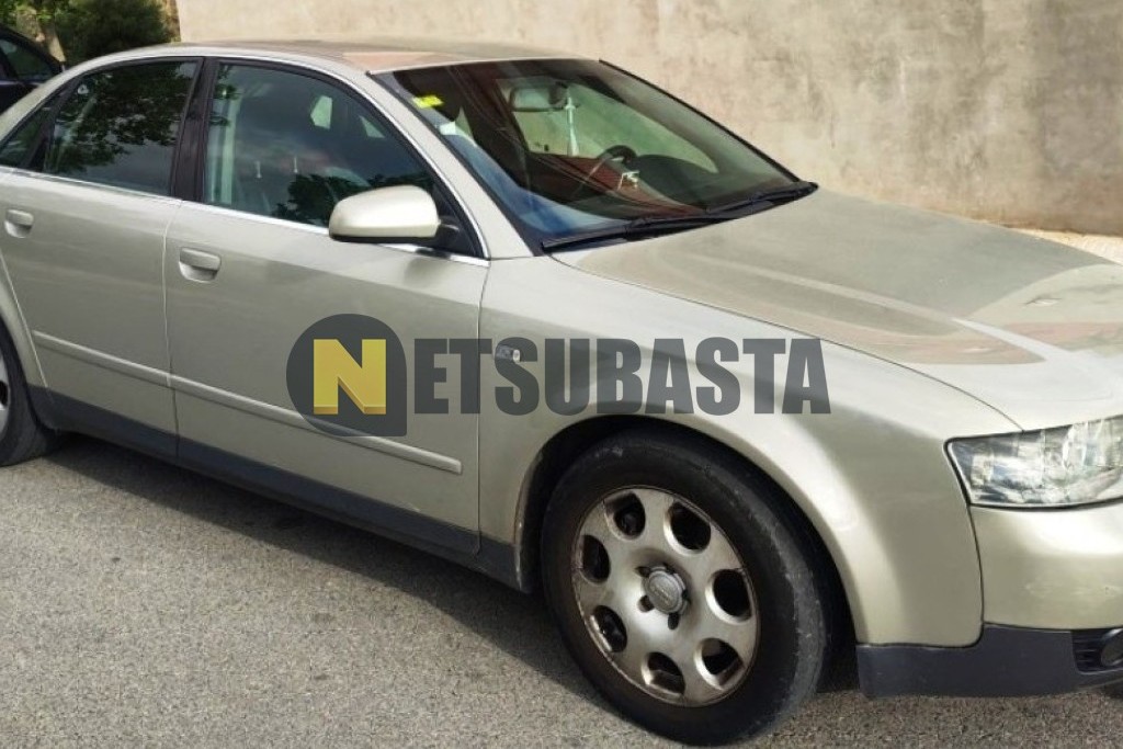 Audi A4 2.5 TDI quattro tiptronic 5 vel. 2004