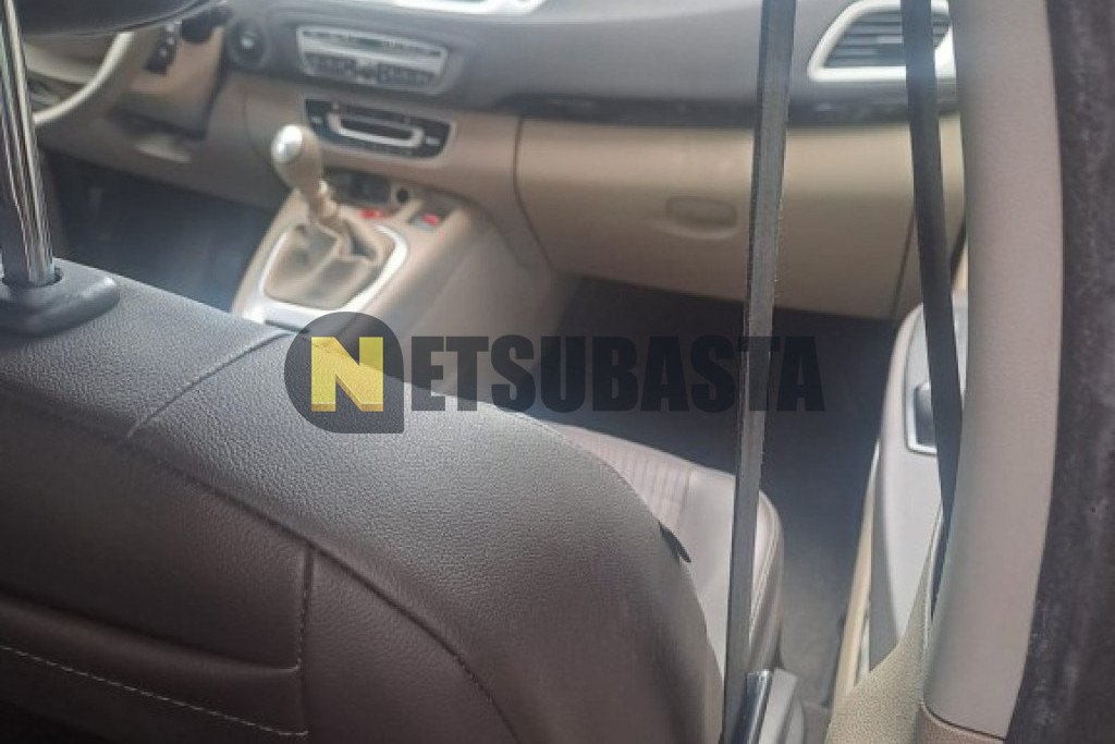 Renault Grand Scenic 2.0 dCi 2009