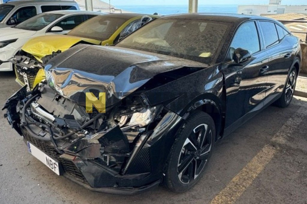 Peugeot 408 1.2 Hybrid e-DCS6 2025