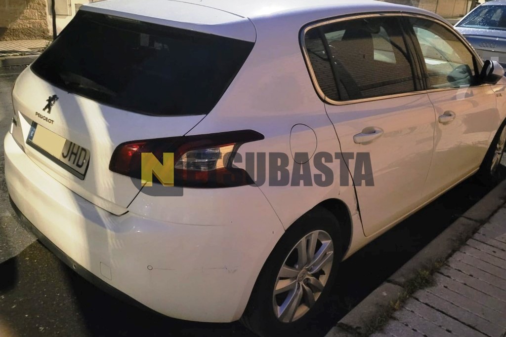 Peugeot 308 1.2 PureTech 2015