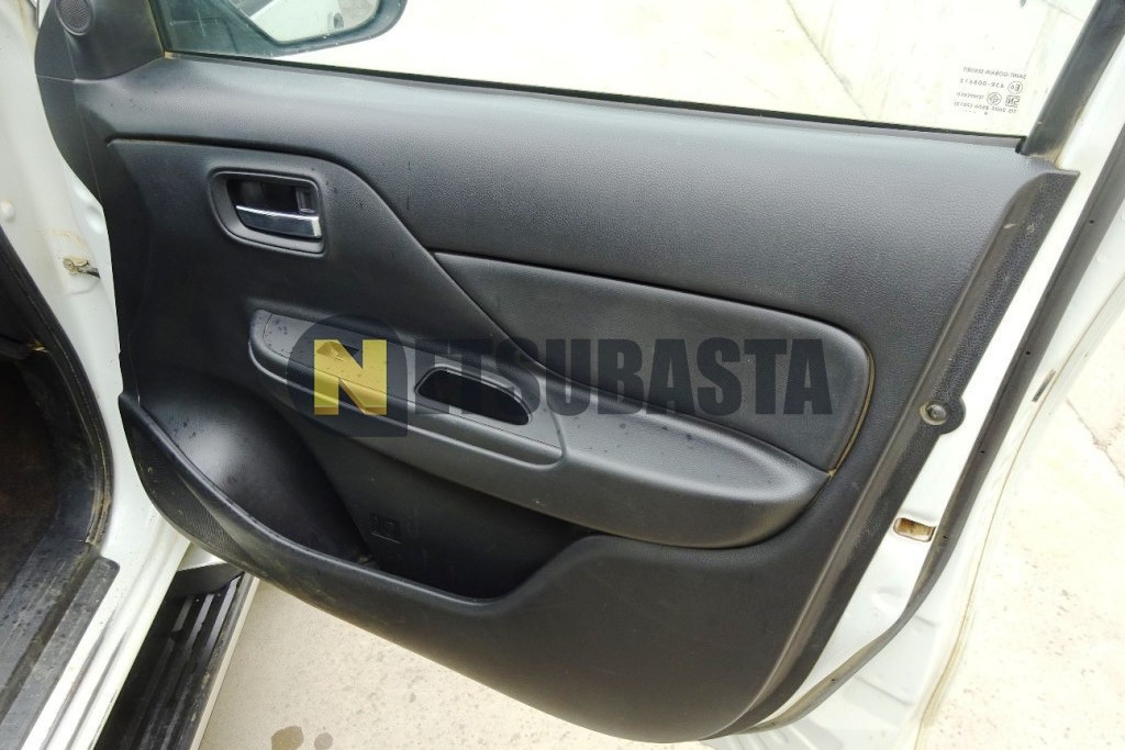 Mitsubishi L200 Doble Cabina 220 DI-D M-Pro 2020