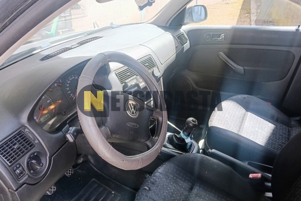 Volkswagen Golf 1.6 2001
