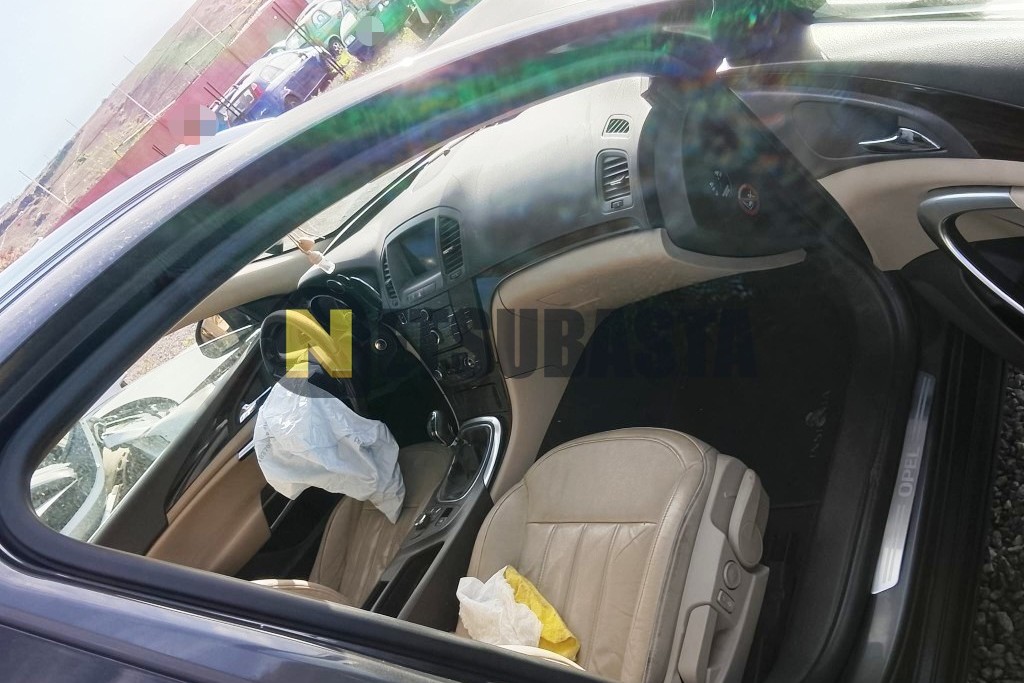 Opel Insignia Sports Tourer 2.0 CDTI 2012