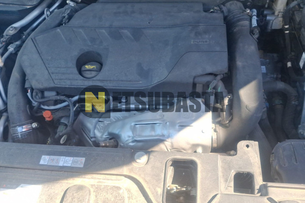 Peugeot 3008 Plug-In Hybrid e-EAT8 2024