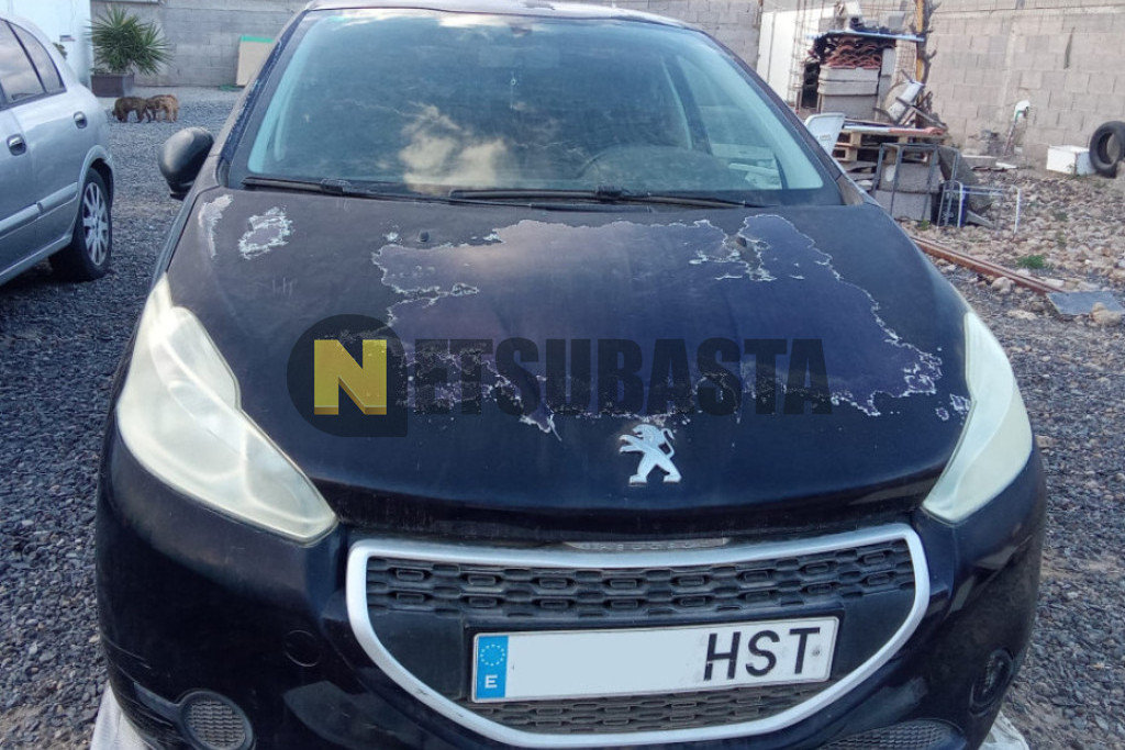 Peugeot 208 1.0 PureTech 2013