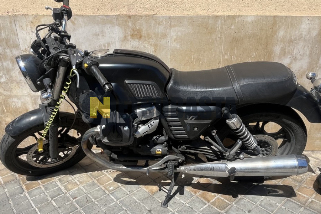 Subasta de Moto Guzzi V7 2014