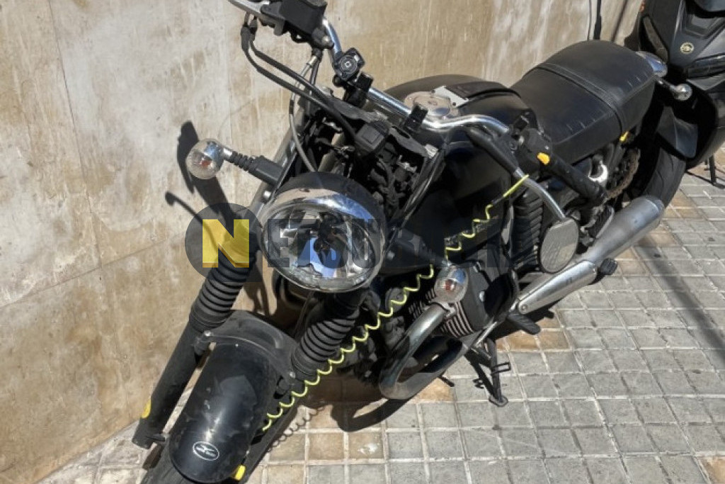 Moto Guzzi V7 2014