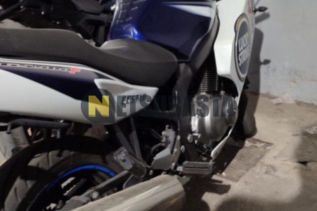 Suzuki GS 500F 2006