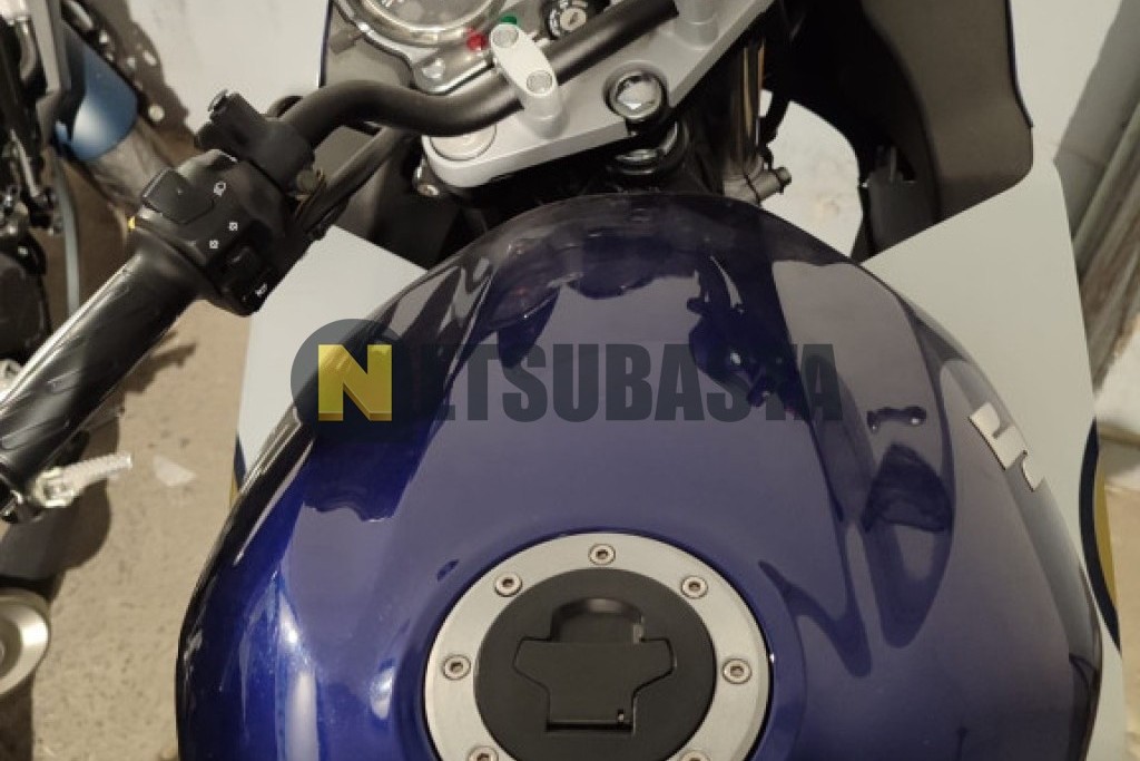 Suzuki GS 500F 2006