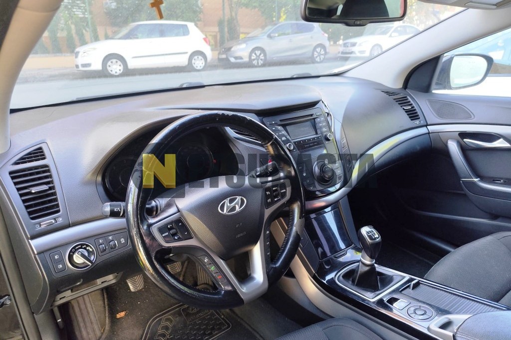 Hyundai i40 CW 1.7 CRDi BlueDrive 2012