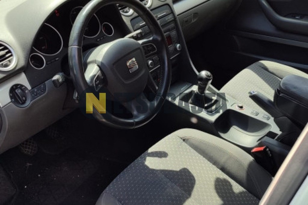 Seat Exeo 2.0 TDI CR DPF 2011