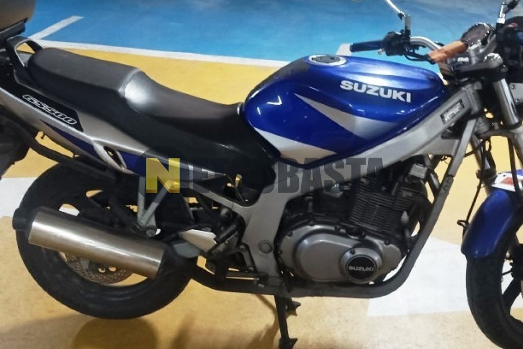 Suzuki GS 500 2004