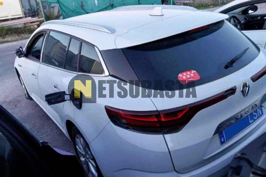 Renault Megane Sport Tourer E-TECH Híbrido enchufable 2021