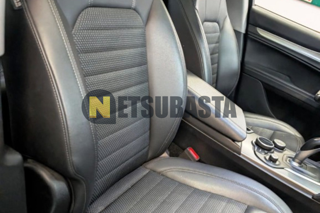 Alfa Romeo Stelvio 2.2 Diesel AT8 Q4 2019
