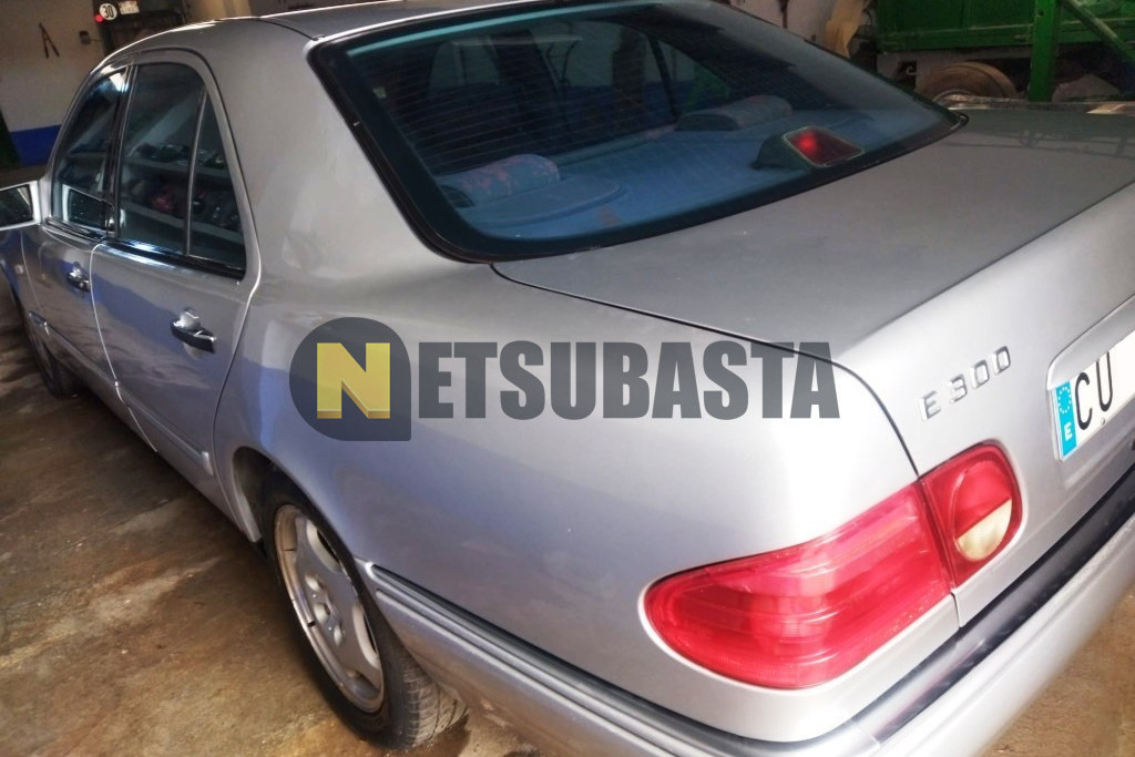 Mercedes-Benz E 300 TD Aut. 1998