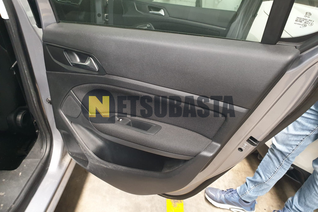 Peugeot 308 1.2 PureTech 2016