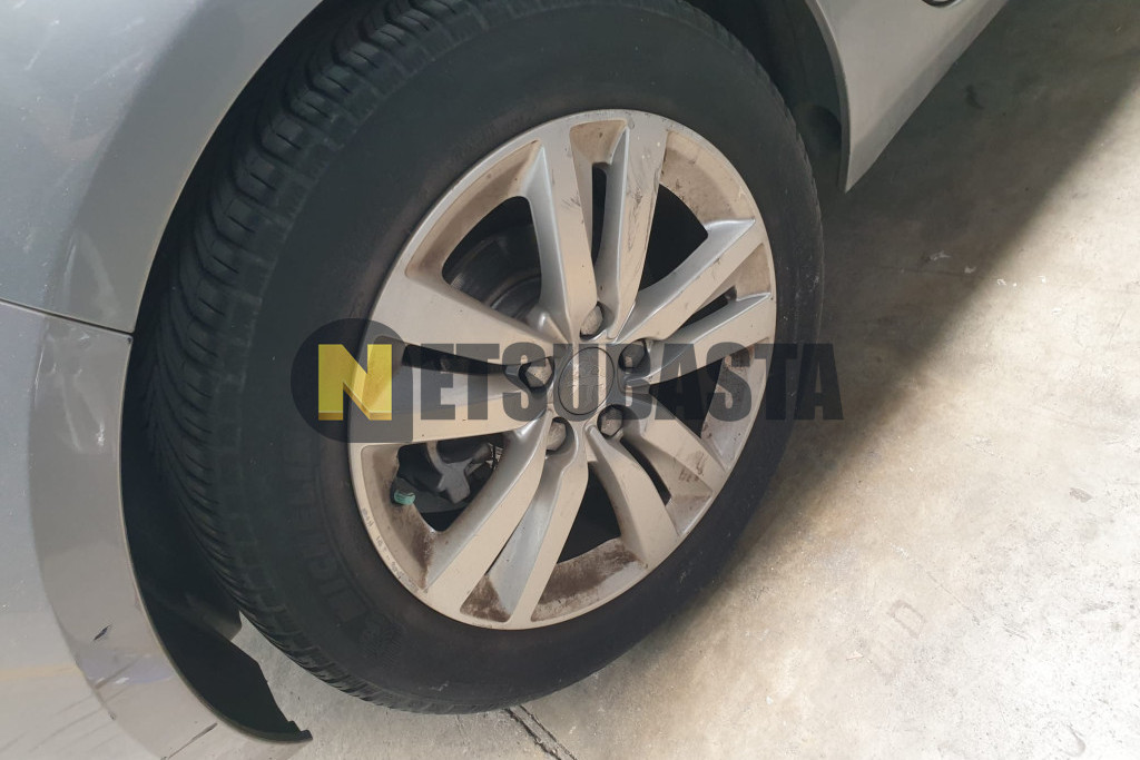 Peugeot 308 1.2 PureTech 2016