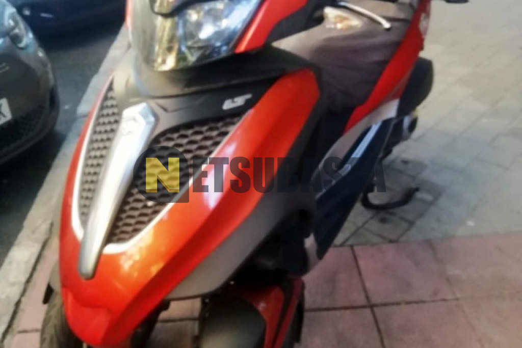 Piaggio MP3 300 Yourban LT 2012