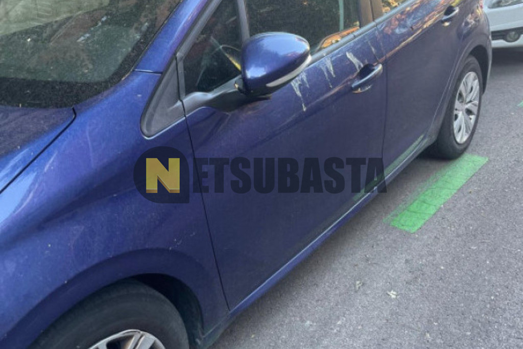 Peugeot 208 1.2 PureTech 2013